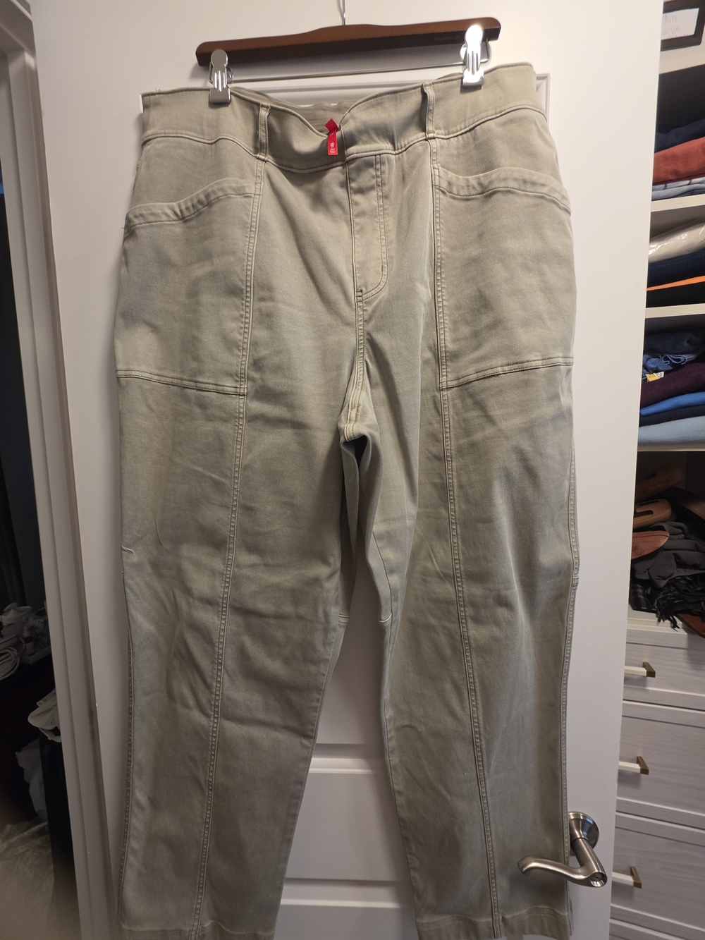 NWOT SPANX stretch twill straight leg pants in Sage - Picture 6 of 10